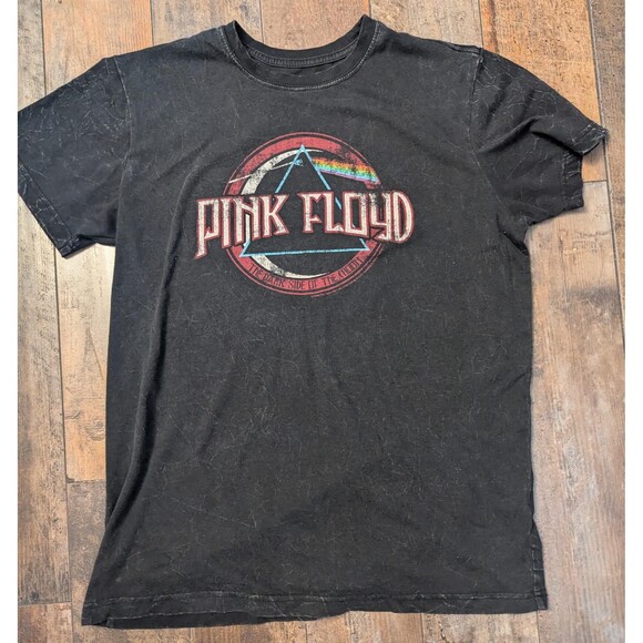 Pink Floyd Dark Side of the Moon Distressed Graphic Tee Size M (2022) - Picture 1 of 5